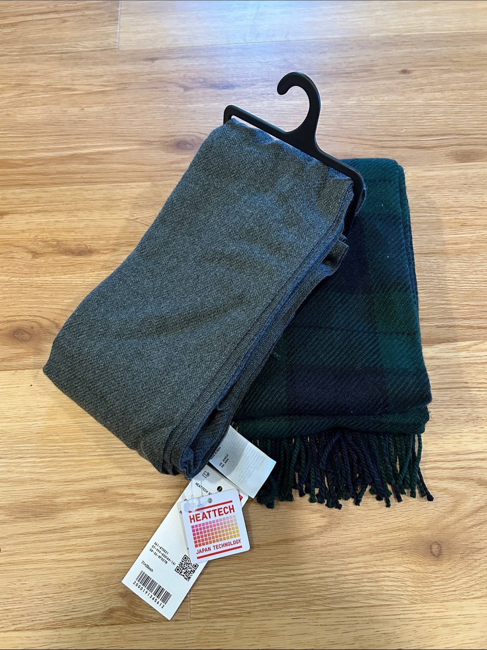 2 UNIQLO HEATTECH Unisex, Gray and Green Plaid Fringe Scarfs